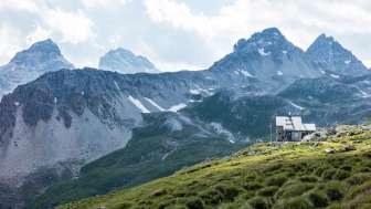 Il CAS Cufercalhütte in estate