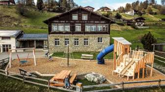 Parco giochi della scuola Feldis