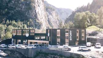Il negozio nell'officina sportiva di Story Thusis Il negozio nell'officina sportiva di Story Thusis
