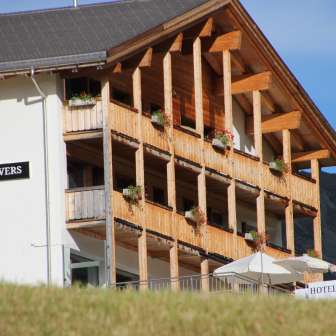 L'Hotel Avers in estate