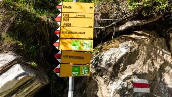 Cartello in direzione di Avers