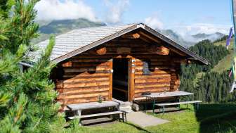 La trattoria della pastora dell'Alpe Bischola sull'Heinzenberg