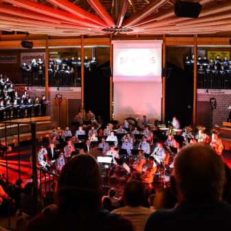 Concerto del coro nella Bündner Arena Cazis