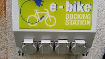 Stazione di ricarica per biciclette elettriche Nufenen