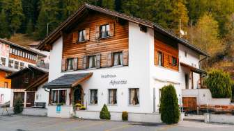 La locanda Alpenrose a Innerferrera La locanda Alpenrose a Innerferrera