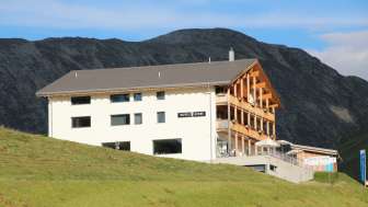 L'Hotel Avers in estate