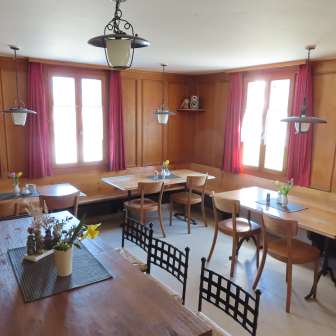 La sala del ristorante Bergmühle a Masein