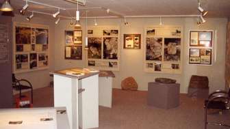 Mostra di ciotole di pietra a Bärenburg