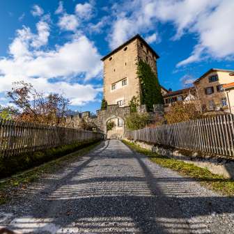 Il castello di Rietberg in autunno
