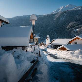 Il villaggio di Pignia in inverno