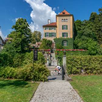 Castello Schauenstein a Fürstenau dal giardino del castello
