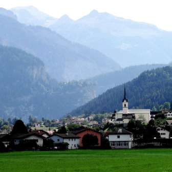 Cazis in estate