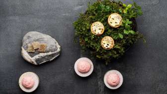 La percezione del cibo di Rebecca Clopath: un'esperienza unica a Lohn am Schamserberg