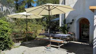 Terrazza e ingresso del Burgstübli