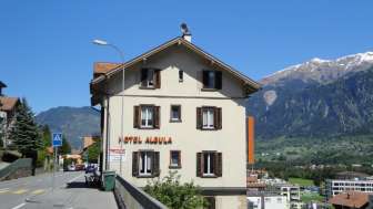 L'Hotel Ristorante Albula a Thusis in estate