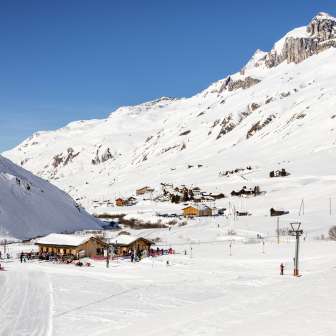 Avers Juppa con impianto di risalita in inverno