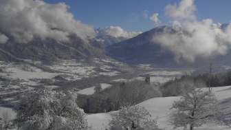 Rovine del castello di Heinzenberg vicino a Präz